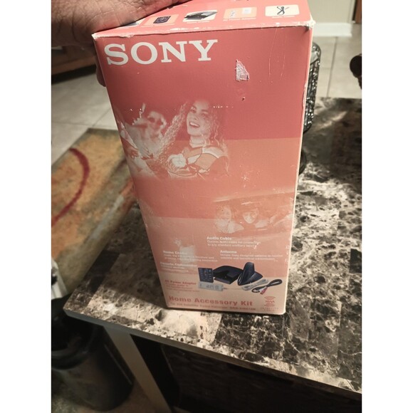 Sony home accessory kit for XM satellite radio receiver - Picture 1 of 2